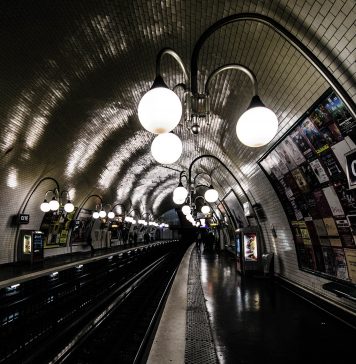 Bouche de métro. station : Cité