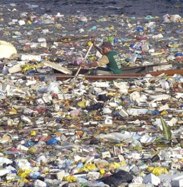 continents de déchets plastiques en Thaïlande