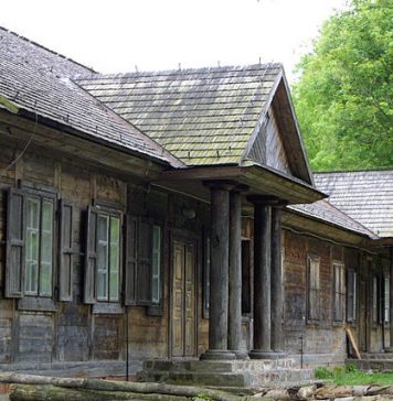 maison en bois à l'Est de l'Europe