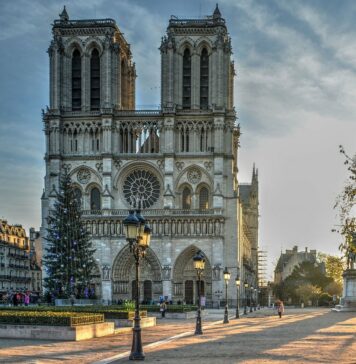 reconstruction cathédrale notre-dame de paris